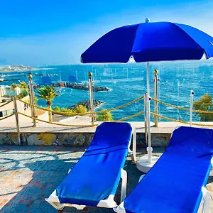First Line Seaview Apartment Costa Adeje (Tenerife)